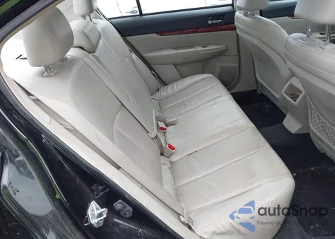 2011 Subaru Legacy 2.5I Limited z USA, uszkodzony, nr VIN 4S3BMCK63B3233033